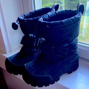Size 9 Thinsulate Winter Boots